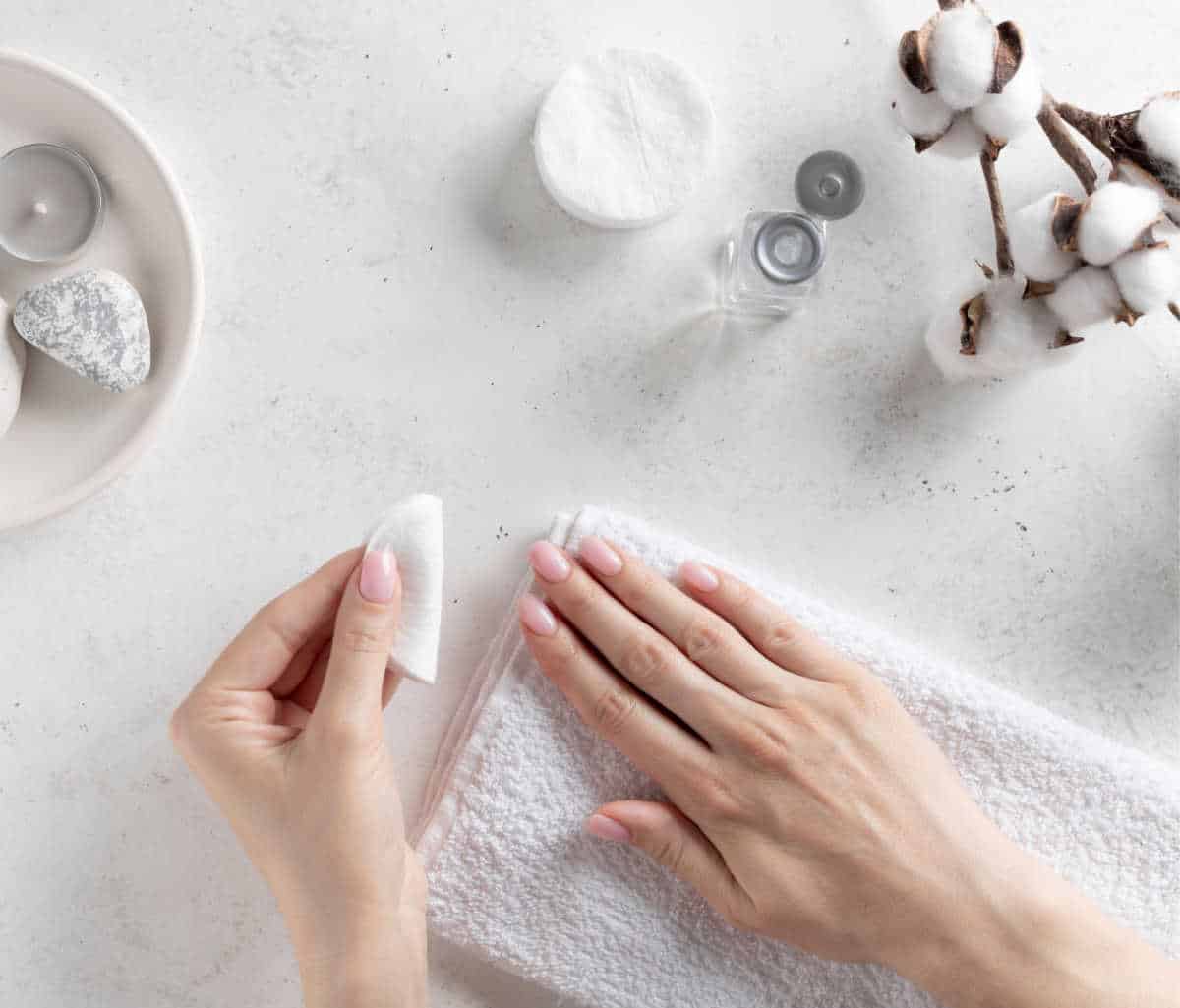 Guide To Natural Nail Polish Removers For Healthy Nails